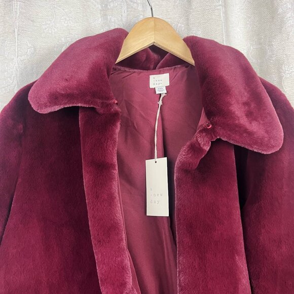 Plush faux fur cropped jacket deep pink whimsigoth princess luxury A New Day XXL - Picture 3 of 8